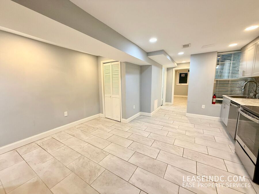 55 QUINCY PL NW