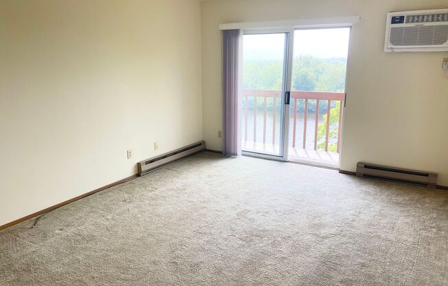 2 beds, 1.5 baths, 952 sqft, $950, Unit Apt 107