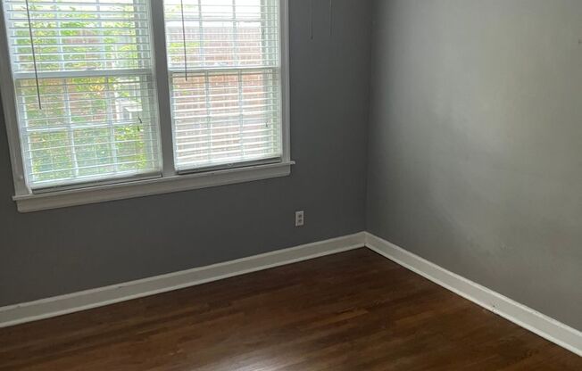 3 beds, 1 bath, $1,399