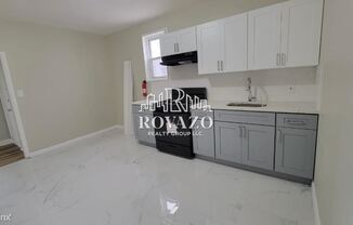 52 11th Ave W # 3