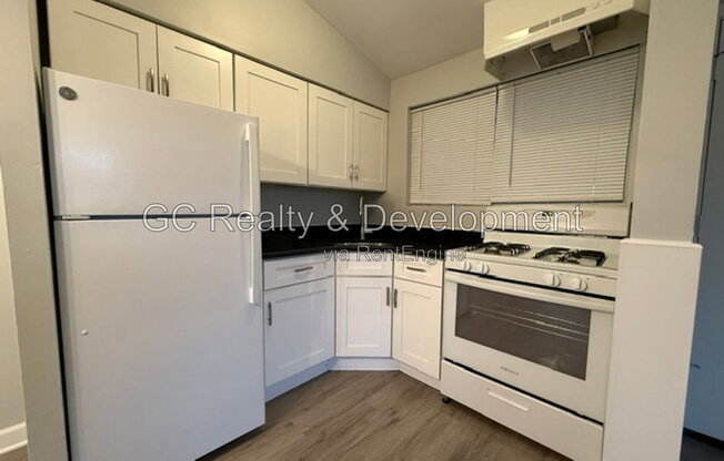 17 N HILLSIDE AVE