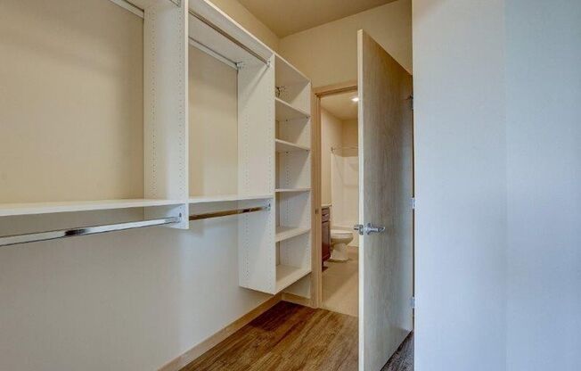 1 bed, 1 bath, 693 sqft, $1,750, Unit 405