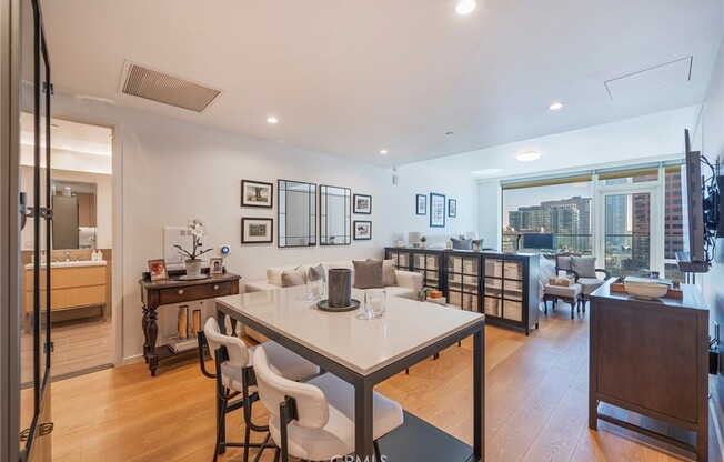 Studio, 1 bath, 629 sqft, $3,500, Unit 1715