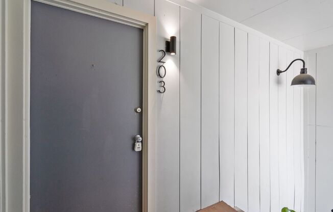 4103 Speedway, Unit 203