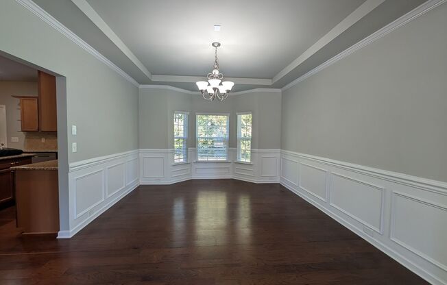 Stunning 7 Bedroom House with a Loft and Updated Kitchen in Harrisburg