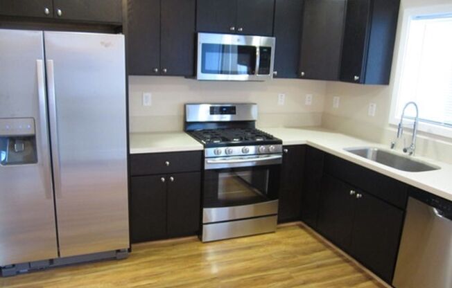 2 Bed/2 Bath Duplex in Vallejo