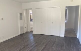 Studio, 1 bath, 450 sqft, $1,570, Unit 21