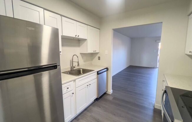 2 beds, 1.5 baths, 1,140 sqft, $1,749, Unit 1240-E