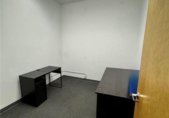 Studio, 800 sqft, $2,250