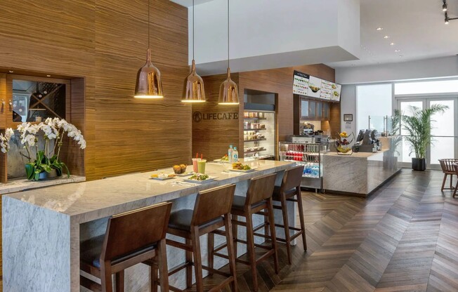 1 bed, 1 bath, $5,000, Unit 63J