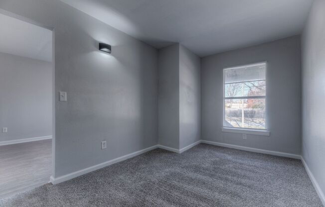 1 bed, 1 bath, 500 sqft, $850, Unit 02J