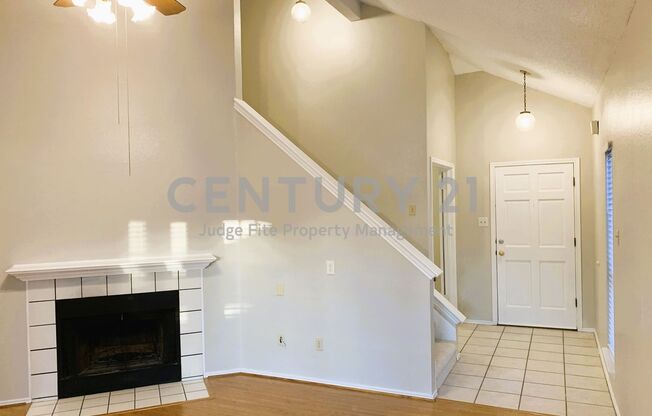 Fantastic 3/2/2 in Carrollton-Farmers Branch ISD For Rent!