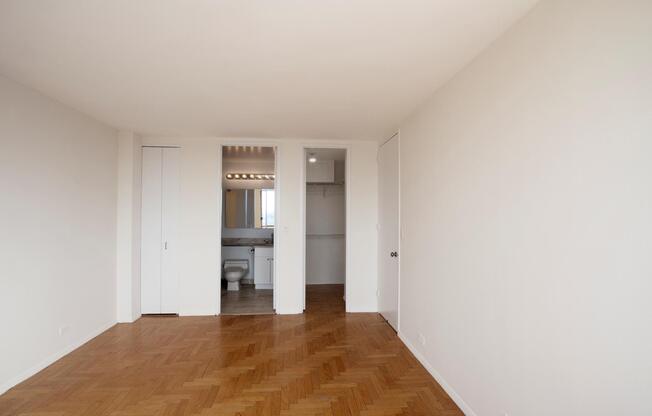 2 beds, 2 baths, 1,090 sqft, $6,700, Unit 27-E
