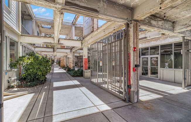 2 beds, 1 bath, $2,695, Unit Unit 262
