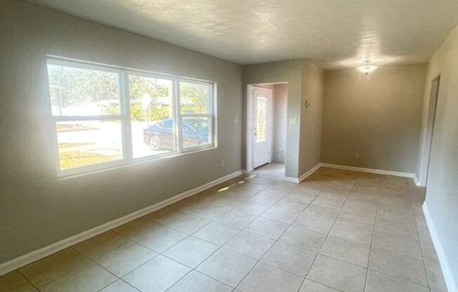 3/2 single family home minutes from Lake Eola ! Coming Soon!