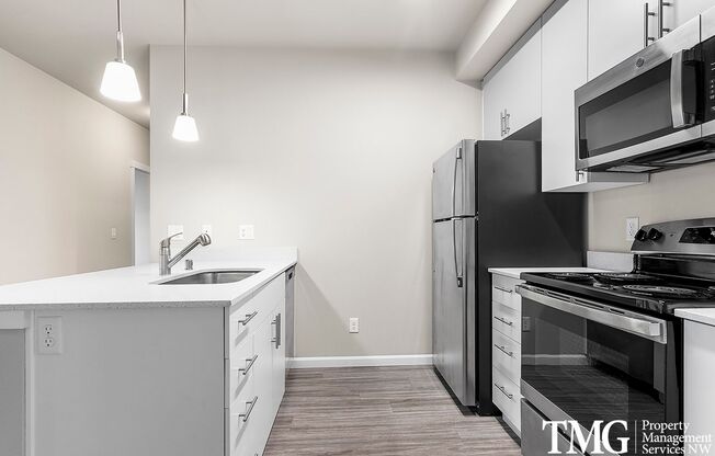 2 beds, 2 baths, 987 sqft, $1,890, Unit H356