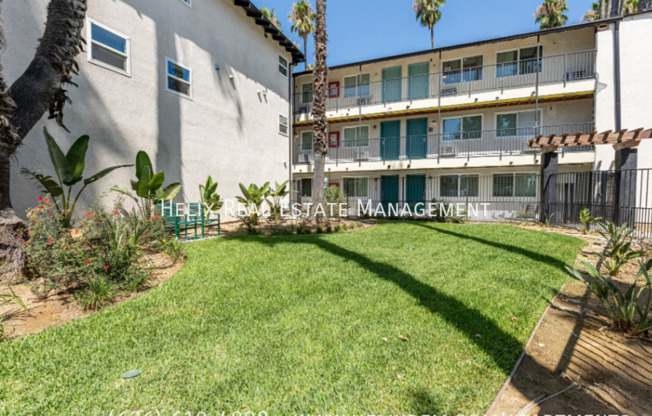 6353 ROSEMEAD BLVD
