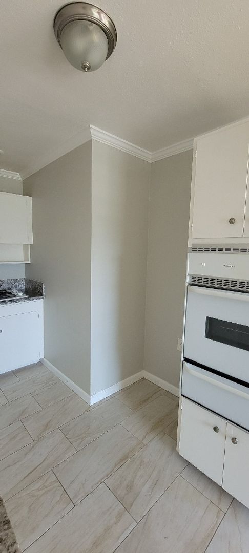 1 bed, 1 bath, 700 sqft, $2,025, Unit 03