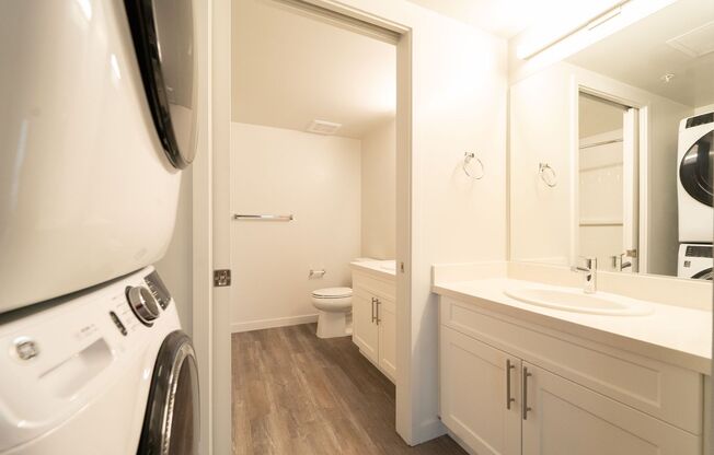 1 bed, 1 bath, $1,995, Unit 505 Room 2 Bed AB