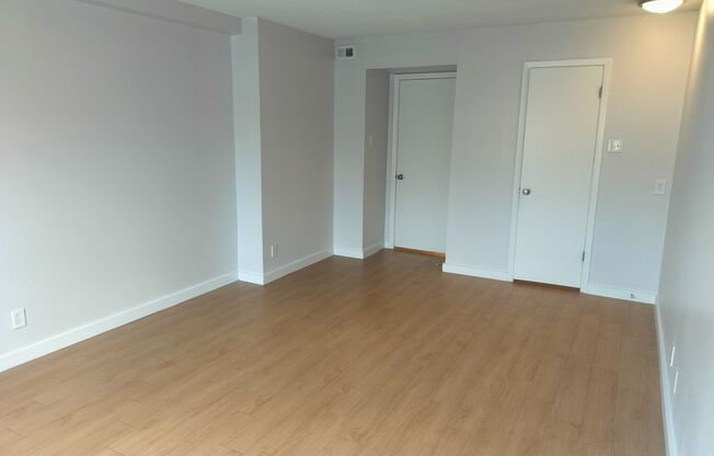 1 bed, 1 bath, 750 sqft, $1,200