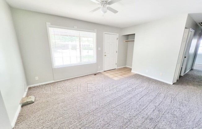 8703 E 92 ST