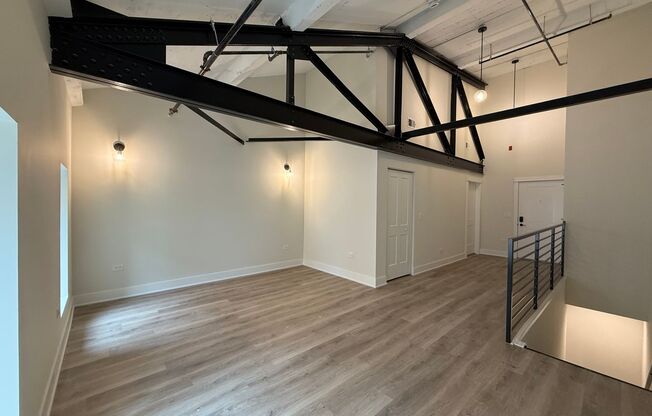 1 bed, 1.5 baths, 689 sqft, $3,395, Unit 204