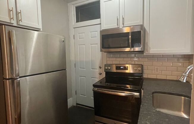 1 bed, 1 bath, 500 sqft, $995, Unit 2