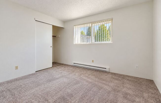 2 beds, 1 bath, 794 sqft, $1,295, Unit 25