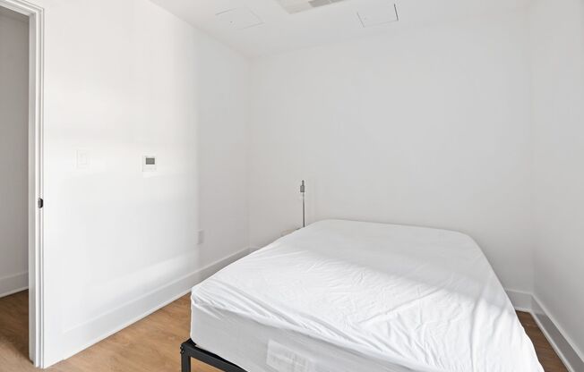 1 bed, 1 bath, $1,800