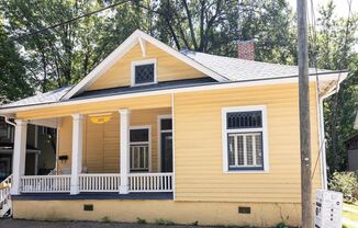 Beautifully Updated Grant Park Bungalow w/ Large/Fully Fenced Backyard On Quiet Street!