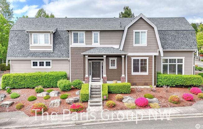 Delightful Home in Woodside Community of Fairwood!