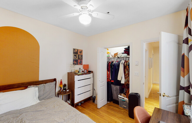 3 beds, 2 baths, 800 sqft, $4,895, Unit 17