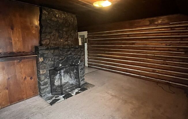 909.1x - 1221 Thomas Rd. #1-7