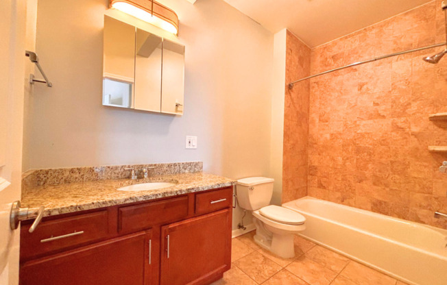 2 beds, 2 baths, $2,285, Unit A2