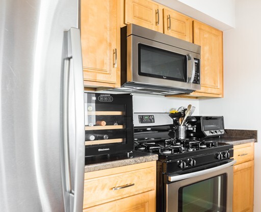 1 bed, 1 bath, 797 sqft, $3,250, Unit 404