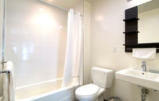 3 beds, 2 baths, $6,295, Unit Unit 2