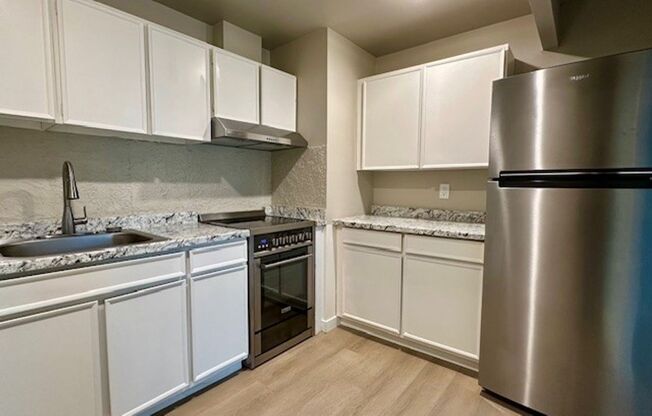 2 beds, 1 bath, 829 sqft, $1,795, Unit 308