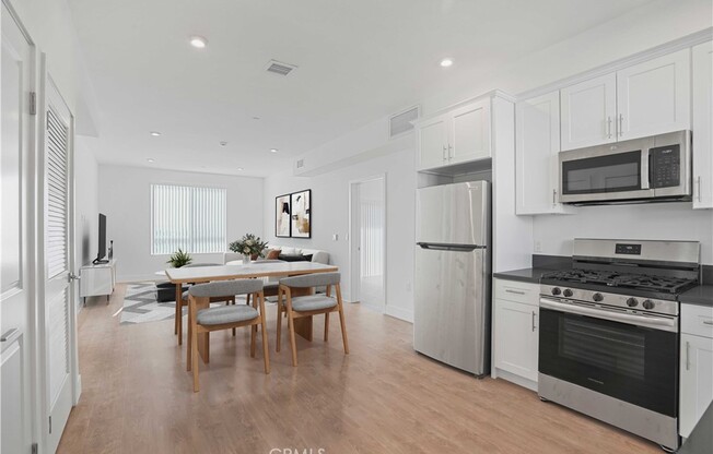 2 beds, 2 baths, 1,267 sqft, $2,665, Unit 410