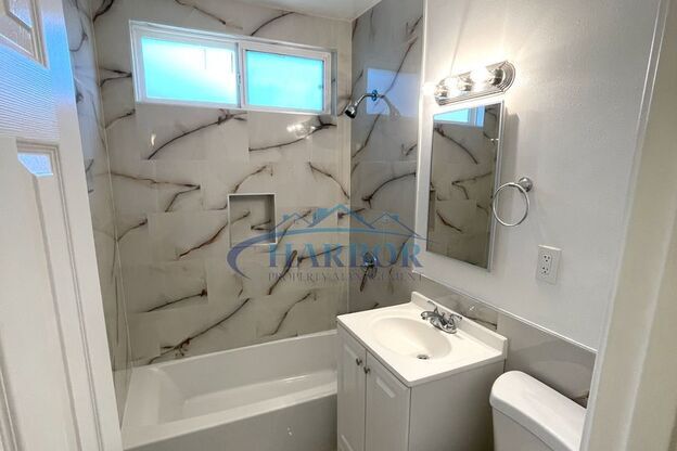 4315 1/2 154 ST