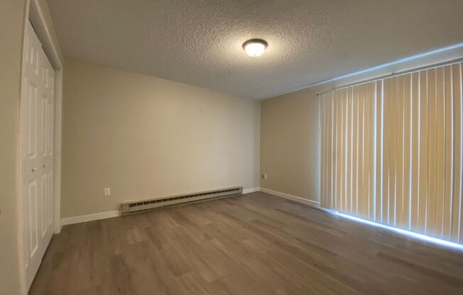 2 beds, 1 bath, 760 sqft, $1,310, Unit C