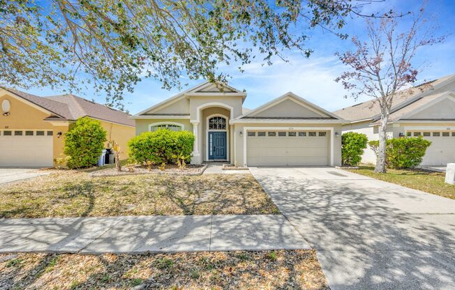 Charming 3-Bedroom Home with Office in the Villages of Oak Creek