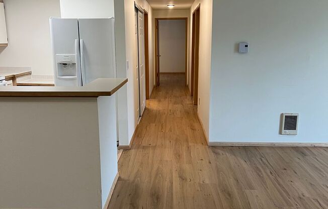 Beautifully Maintained condo Renton!