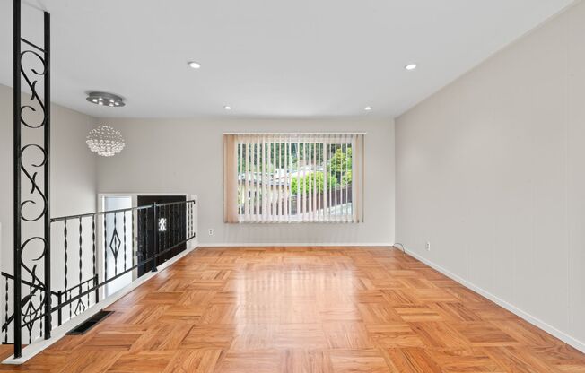 Coastal Charm in Linda Mar - Spacious Home w/ Bonus Room + Large Backyard!
