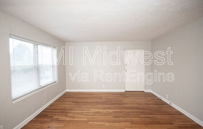 146 E 19 ST