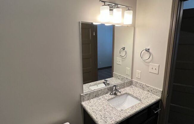 2 beds, 2 baths, 1,052 sqft, $1,045, Unit 82