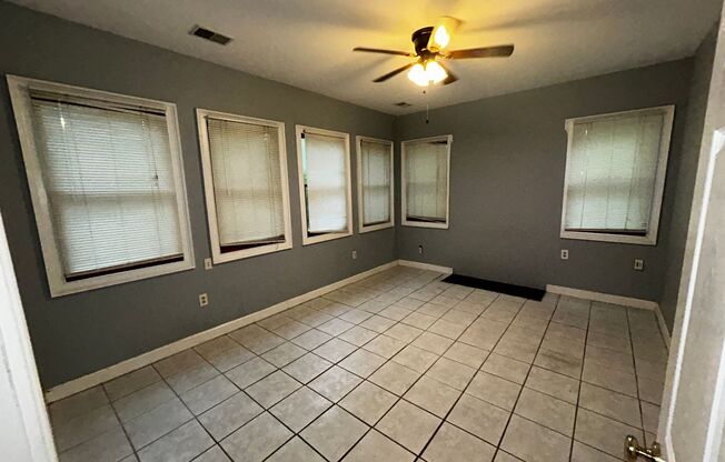 1 bed, 1 bath, $1,299, Unit # DOWNSTAIRS