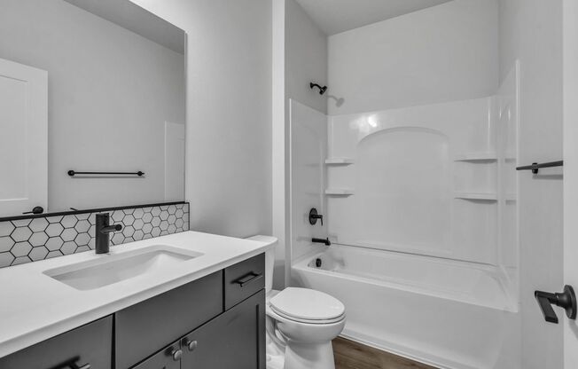 2 beds, 2 baths, $2,250, Unit 2980 N Corvus St