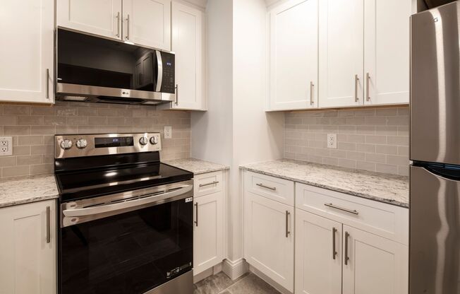 2 beds, 2 baths, 1,234 sqft, $3,350, Unit 306
