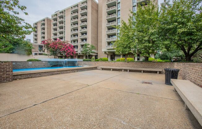 Charming Studio Condo in Southwest Waterfront!