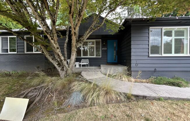 Stunning Single-Level SW Portland 3-Bedroom Home with Designer Kitchen, Park-Like Backyard, EV Charger & Landscaping Included